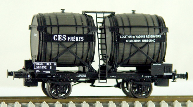 Wine barrel car of CES Freres<br /><a href='images/pictures/LS_Models/30553.JPG' target='_blank'>Full size image</a>